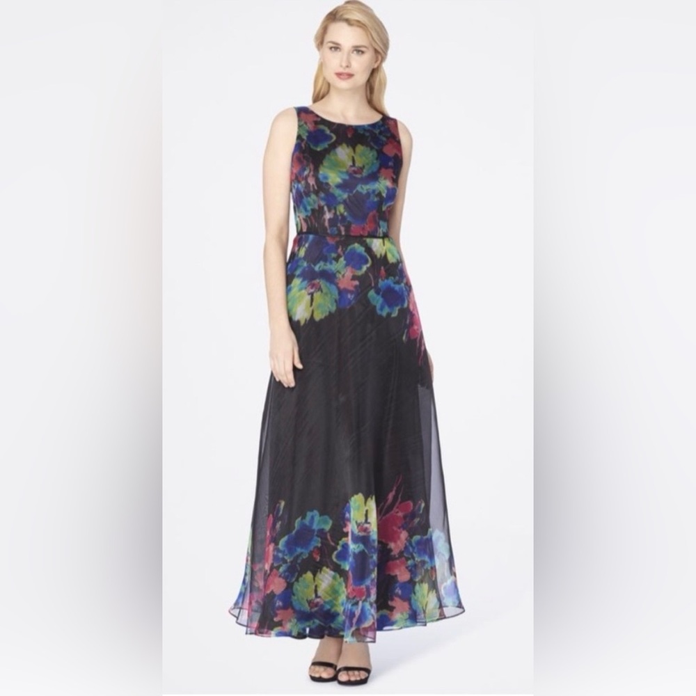 Tahari Arthur S. Levine sleeveless black floral evening gown maxi size 4